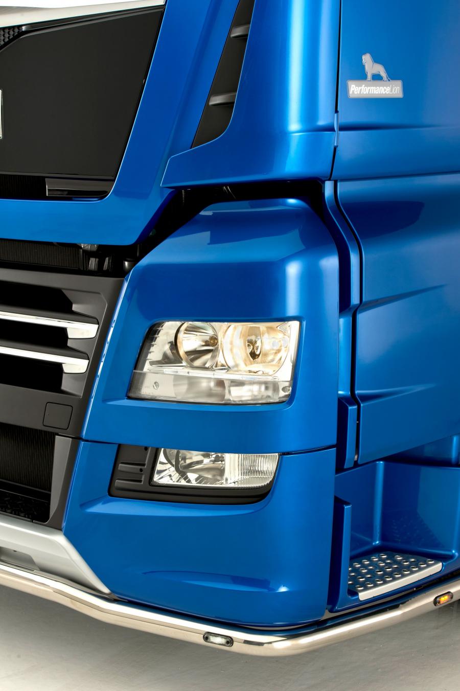 Детали экстерьера MAN TGX 18.640 Performance Lion 2016 года  (фото 11 из 17)